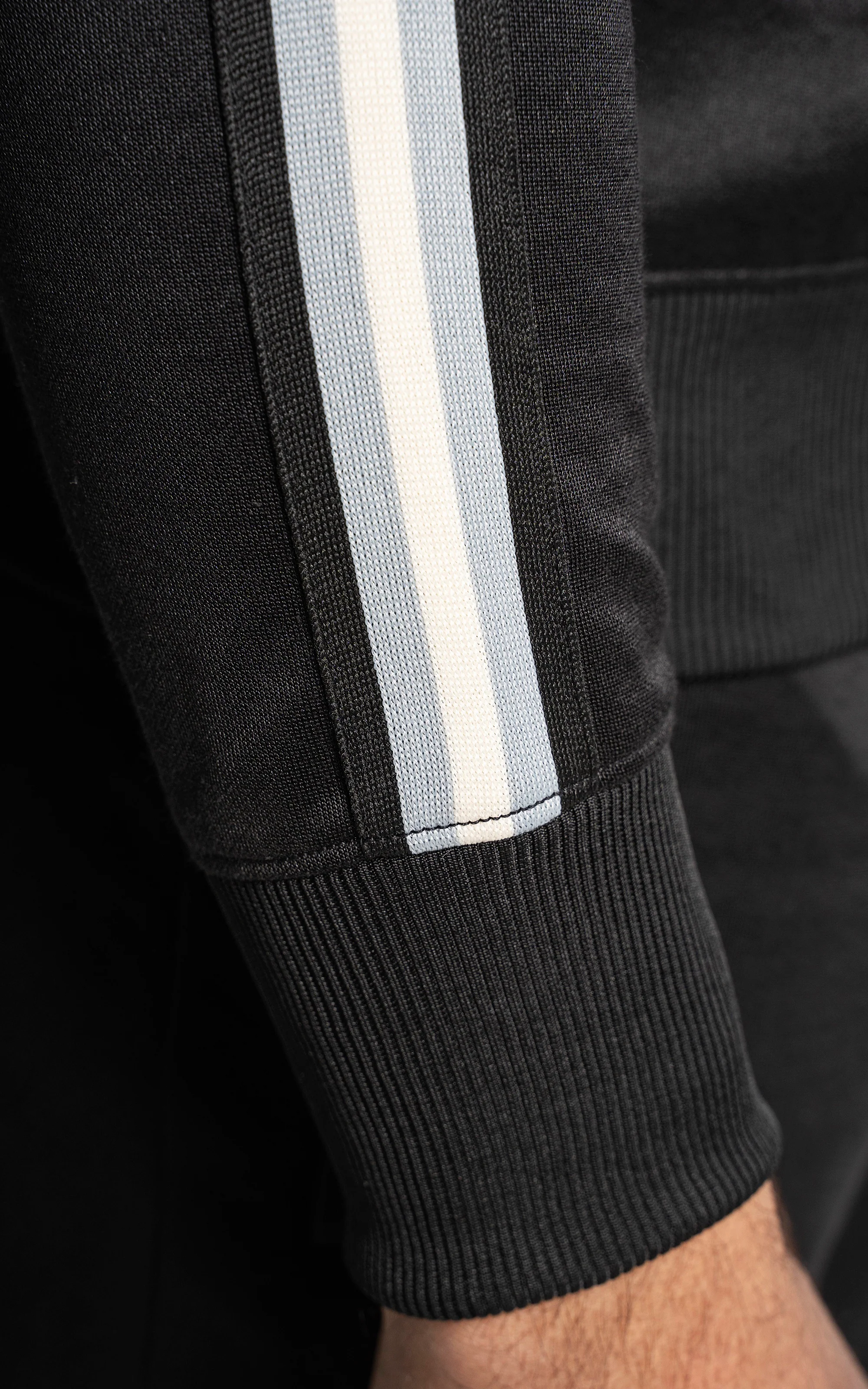 SLIM FIT TRACK SUIT BLACK - Image 6